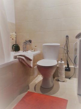 OPERA - łazienka - Kawalerki i mieszkania 2-pokojowe w Sopocie