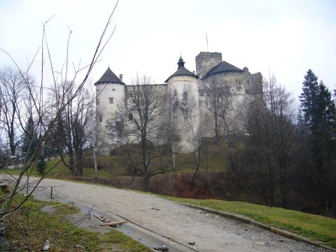 Zamek w Niedzicy - Pokoje w Czorsztynie nad jeziorem Czorsztyńskim zimą i latem .Zapraszamy 
