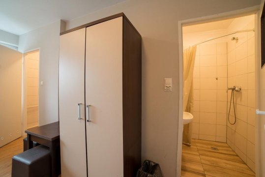 Pokój 4-osobowy z łóżkami piętowymi - Strzelec Noclegi Restauracja Catering