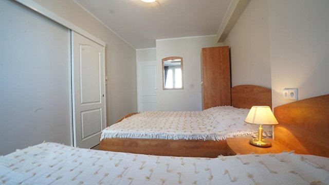 Apartament 4 osobowy - sypialnia - Pokoje 50 m od plaży
