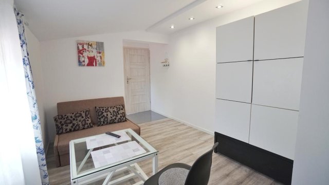 Apartamenty na Pięterku | Dom z widokiem na Jezioro Jamno