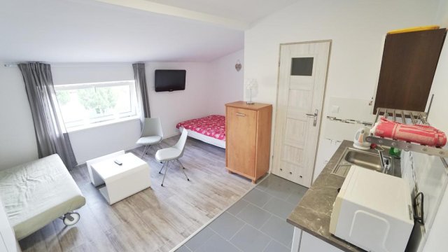 Apartamenty na Pięterku | Dom z widokiem na Jezioro Jamno