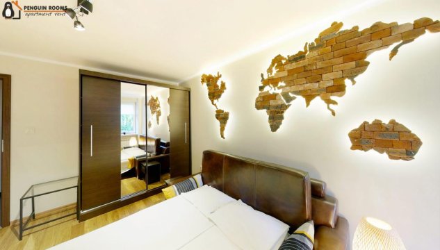 Penguin Rooms 1216