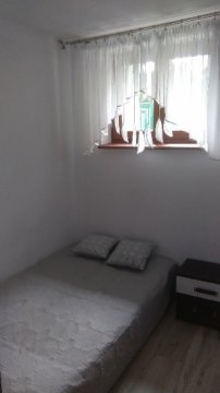 Penguin Rooms 8210