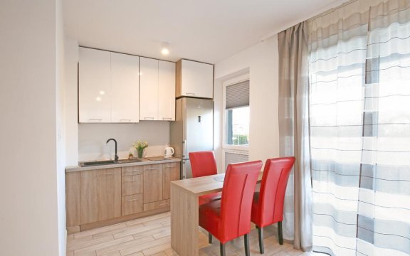 Kuchnia - Dwupokojowe apartamenty 36m2 w ścisłym centrum Mielna-  800m od plaży