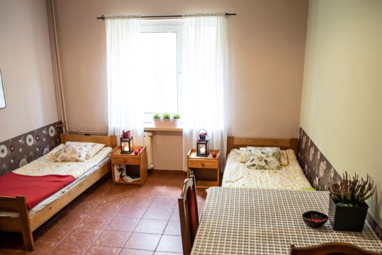 Pensjonat Libra | Komfortowe pokoje nad Zalewem Sulejowskim