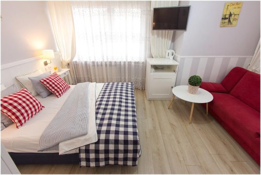 2 os - Willa Karmazyn