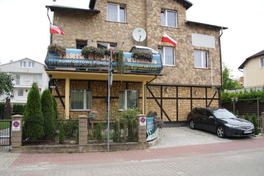 widok obiektu dom posesja ogród - Willa u Damiana - pokoje noclegi nad morzem