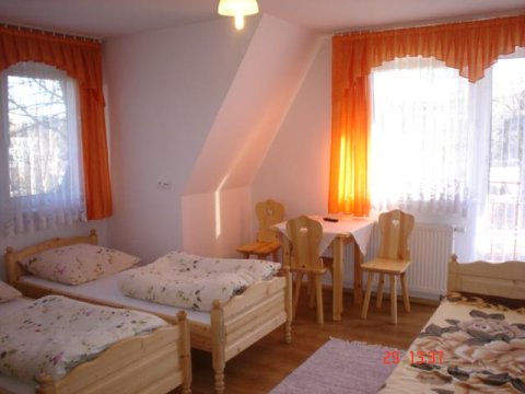 Pokój 3-osobowy - Wynajem Pokoi u Tomka