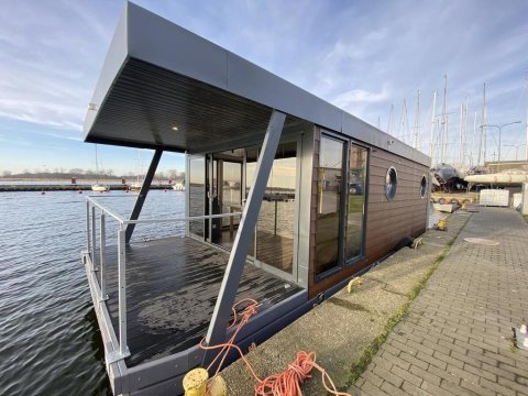 Houseboat Porta Mare. Komfortowe domki wodzie