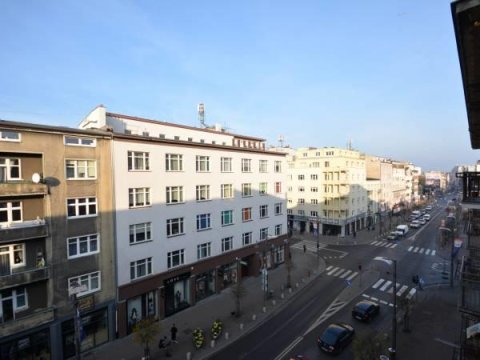 Widok z balkonu - SHIRE apartamenty/pokoje w centrum Gdyni | 5 minut do plaży