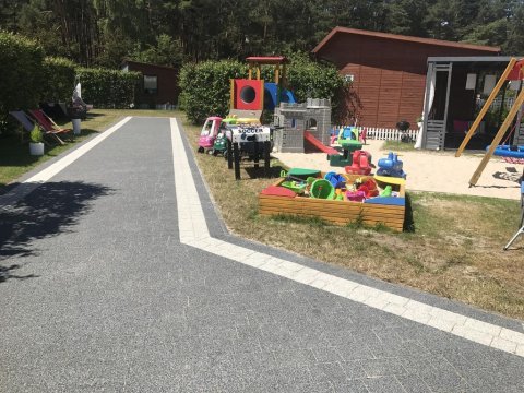 DOMKI LETNISKOWE JAREK  BLISKO PLAŻY I LASU