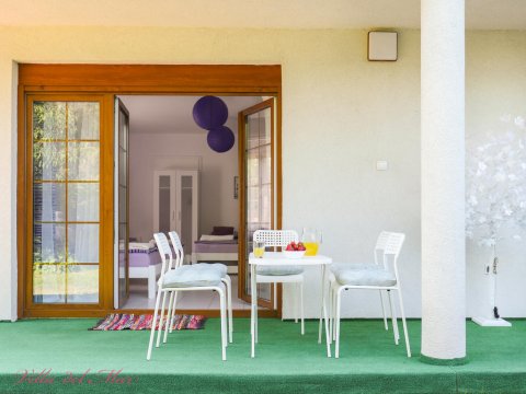 Pokój nr 3, parter - Villa del Mar. Pokoje w willi z zielonym ogrodem, grillem i placem zabaw