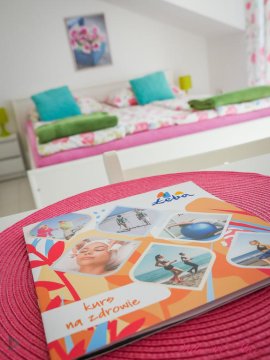 Pokój nr 8, 2 piętro - Villa del Mar. Pokoje w willi z zielonym ogrodem, grillem i placem zabaw