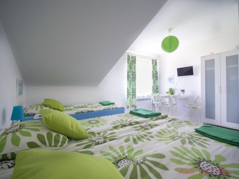 Pokój nr 10, 2 piętro - Villa del Mar. Pokoje w willi z zielonym ogrodem, grillem i placem zabaw