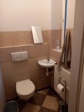 LEMON TREE HOSTEL