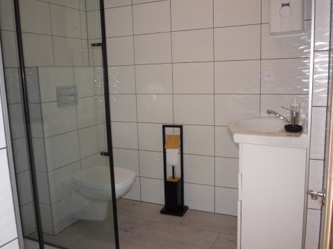 łazienka- mieszkanie dolne - Zielona Ostoja 