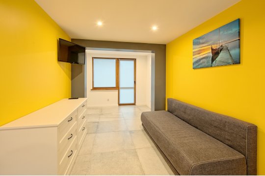 Apartament żółty poziom 0 - Kolorowe apartamenty - Ustka