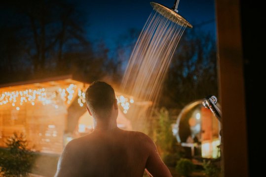Aloha Glamp - Luksusowe jurty z prywatnym jacuzzi 