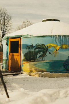 Aloha Glamp - Luksusowe jurty z prywatnym jacuzzi 