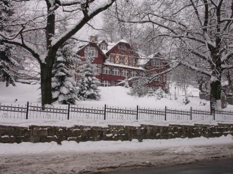 Rezydencja***
