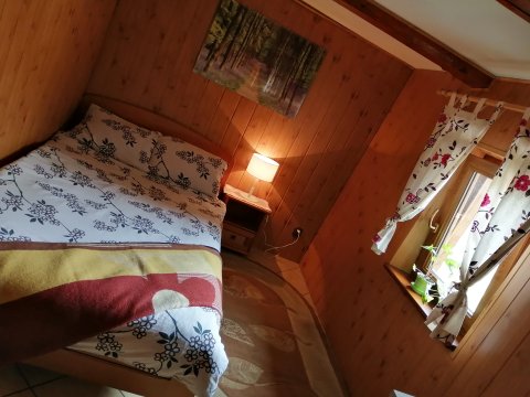 Apartament Chata pod lasem dla 9 osób z widokiem na Góry Sowie