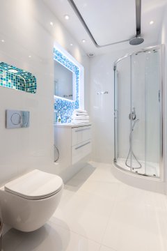 De Luxe Apartment & JACUZZI