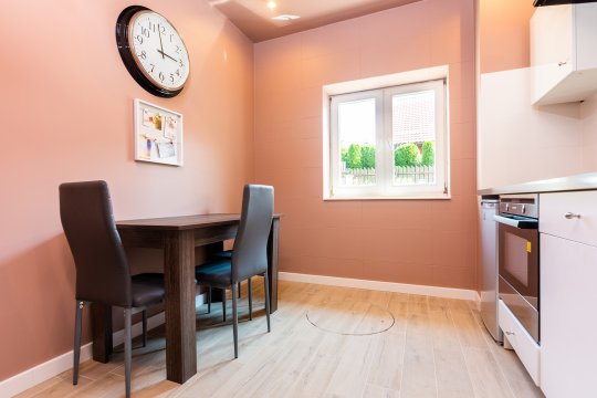 De Luxe Apartment & JACUZZI