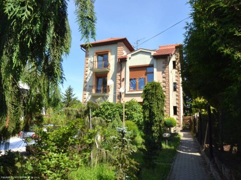 Dom Noclegowy Azalia