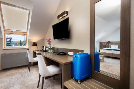 Hotel przyjazny dzieciom ze stajnią i kucykami, blisko Krakowa
