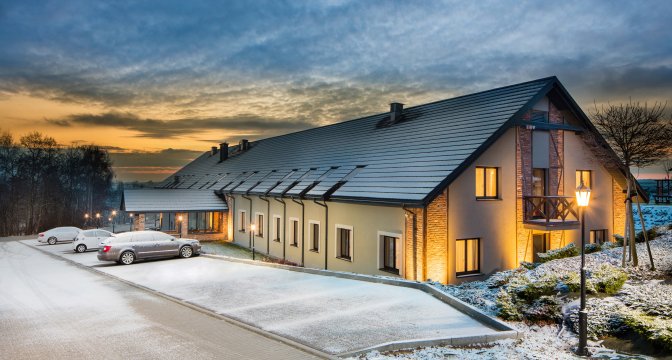 Hotel przyjazny dzieciom ze stajnią i kucykami, blisko Krakowa