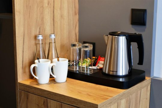 Kameralny hotel w cichej okolicy, łatwy dojazd do centrum i lotniska