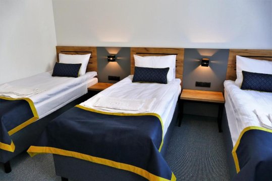 Kameralny hotel w cichej okolicy, łatwy dojazd do centrum i lotniska