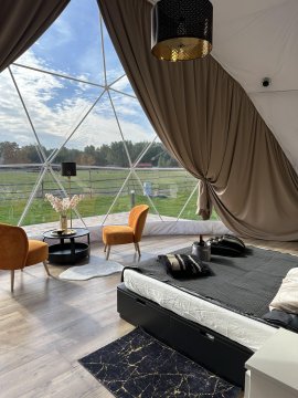  Glampy Ranczo Targówka - 4 piękne namioty sferyczne całoroczne z jacuzzi.