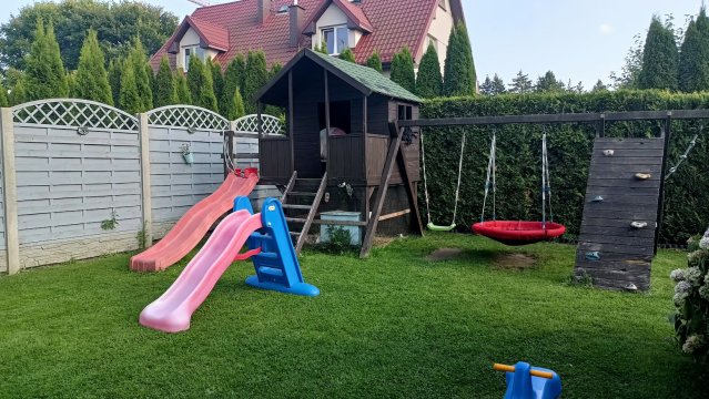 POKOJE GOŚCINNE  od 1 do 4 osobowe z aneks kuchenny i  pr.łazienka