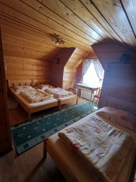 Pokoje w górach w cichej i spokojnej okolicy