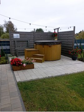 Domy z działkami na wyłączność, z klimą i jacuzzi