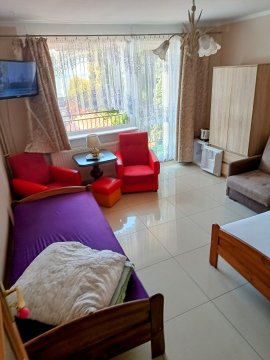 Pokój 4 osobowy z łoże małżeńskie dwa oddzielne łóżka hotelowe - Willa Małgośka Tani Nocleg Władysławowo -Cetniewo Tanio blisko plaży 