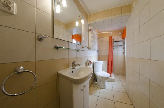 Anna Dom Gościnny | Pokoje 300 metrów od plaży 