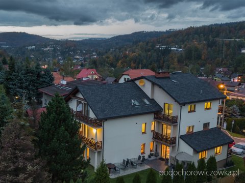 Rezydencja Pod Ochorowiczówką B&B - eleganckie pokoje z widokiem na góry