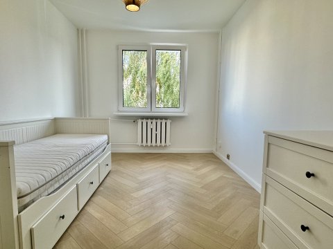 Duże - Mieszkanie - Kołobrzeg, blisko morza, wśród zieleni.