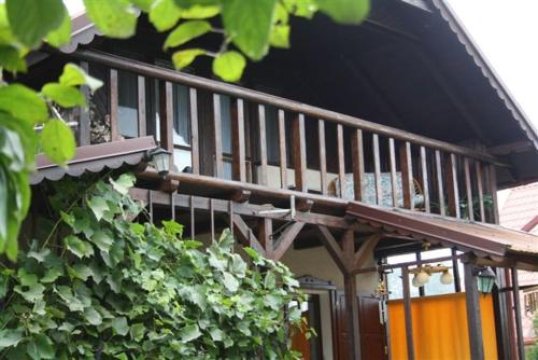 Cudodomek na Mazurach w Woszczelach koło Ełku