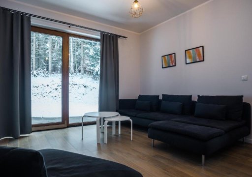 Aston -domek przy lesie, przestronny, apartamenty