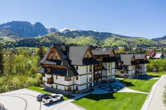 Royal Hill Residence