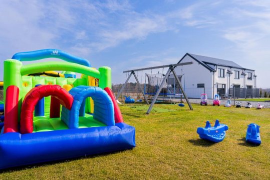 Cichy Domek - Podgrzewany Basen, Jacuzzi, Sauna, Plac Zabaw - Karwia