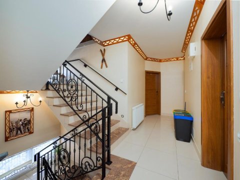 Willa Pod Reglami Małe Ciche