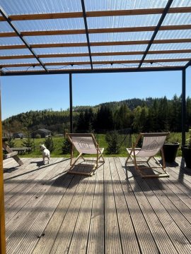 Małe Formy - drewniany domek w górach z balią