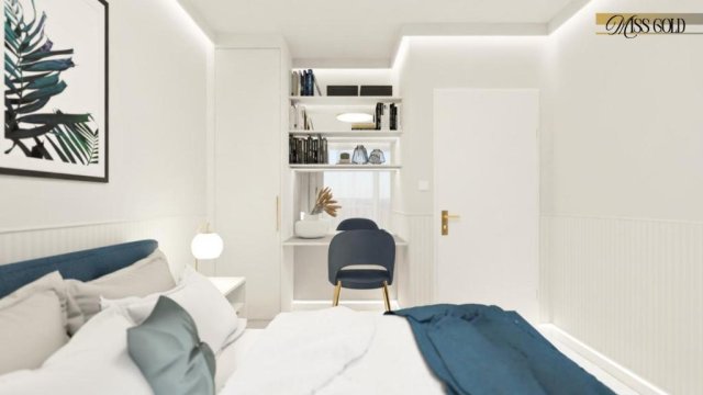 Miss Gold & Mini Lux