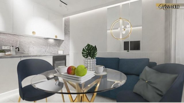 Miss Gold & Mini Lux