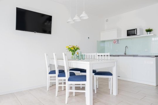 Barka Apartments - Spacious, Modern Year-round Cottages Close to the Beach